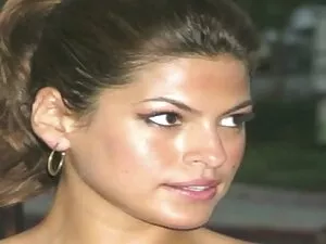 Lacey Duvalle latino ...